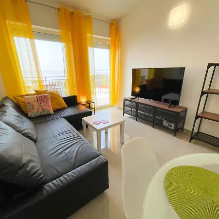 Appartement In 42062 Dramalj