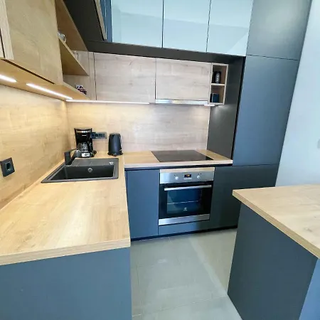 In 42062 Apartment *